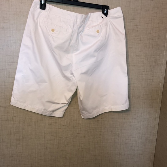 Gap - Picture 2 of 6